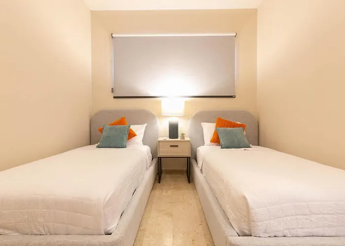 Of Tezal | 3br Arch Views, Pools, Sleeps 8 *