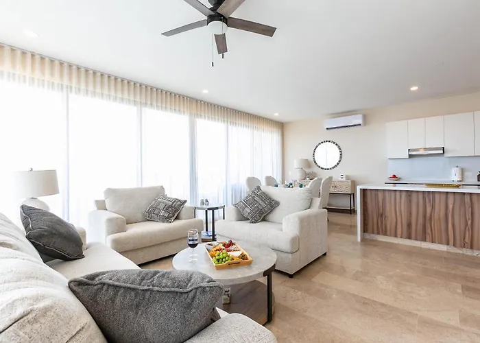 Of Tezal | 3br Arch Views, Pools, Sleeps 8